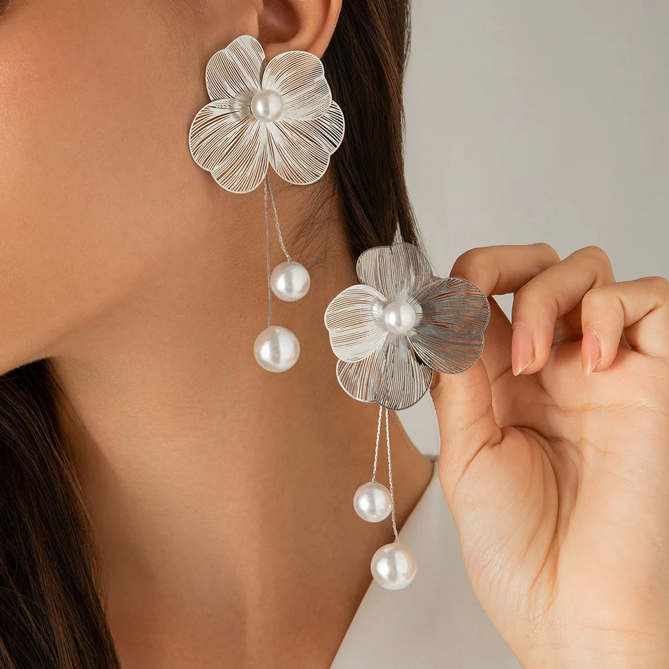 Eternal Bloom Pearl Earrings