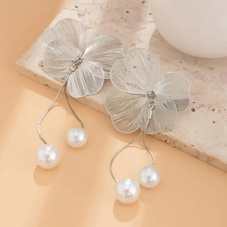 Eternal Bloom Pearl Earrings