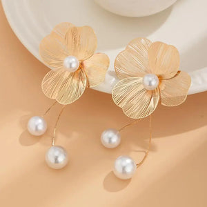 Eternal Bloom Pearl Earrings